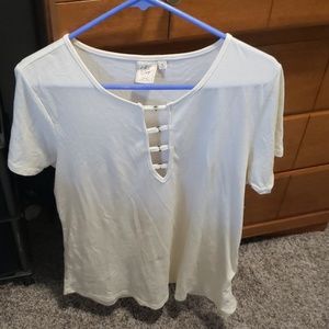 Low Cut Short Sleeve Shirt